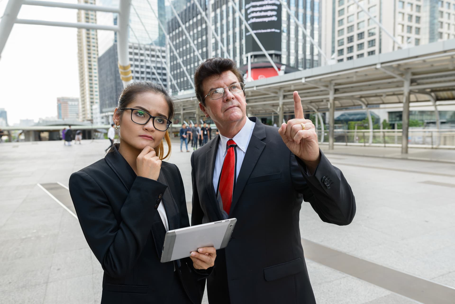 investment in singapore